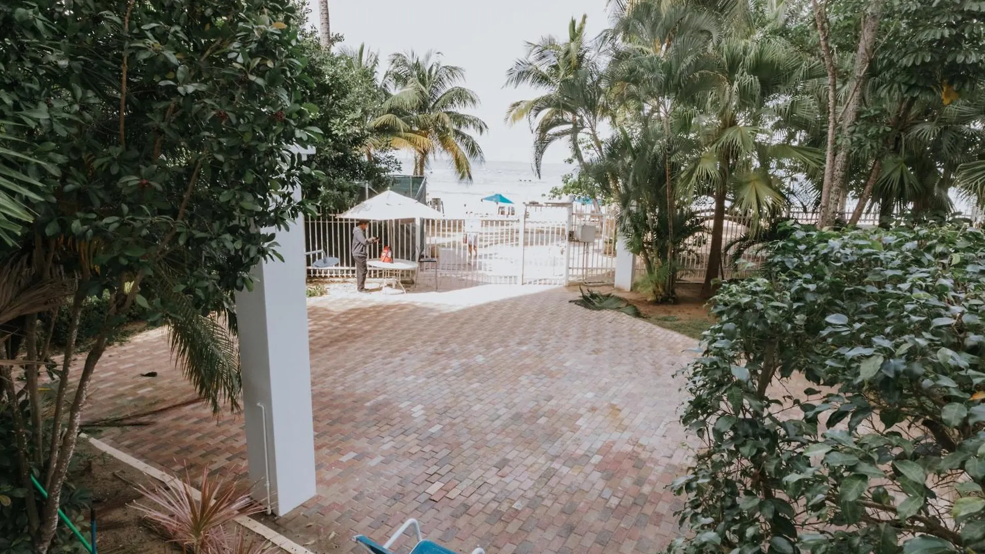 Contacts de Isla Verde Beach Luxe