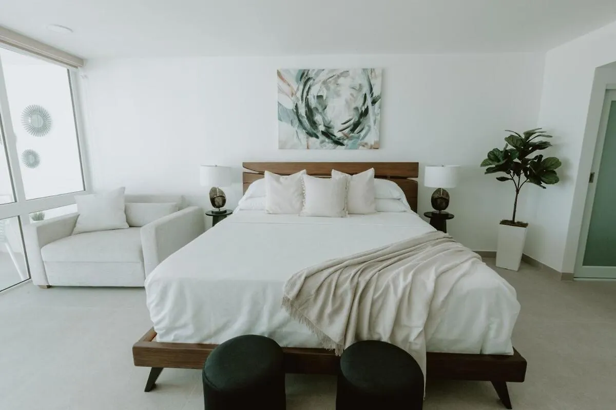 Isla Verde Beach Luxe San Juan